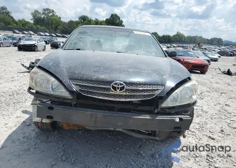 2004 Toyota Camry Le z USA, uszkodzony, nr VIN 4T1BE32K84U344227